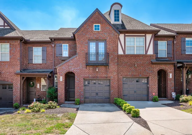 Photo 1 of Townhouse for sale at 532 Millwood Ln, Mount Juliet, TN 37122 | MLS# 3527039 | Listing updated on 2026-09-12