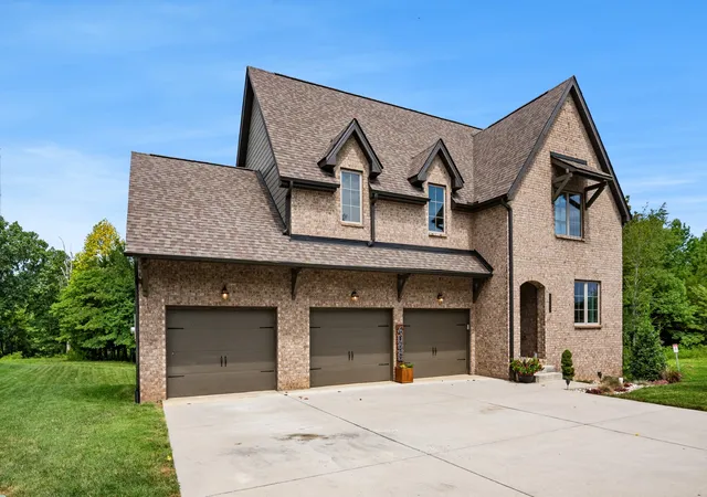Photo 3 of Single family home for sale at 4096 Socata Ct, Cross Plains, TN 37049 | MLS# 3525716 | Listing updated on 2026-09-22