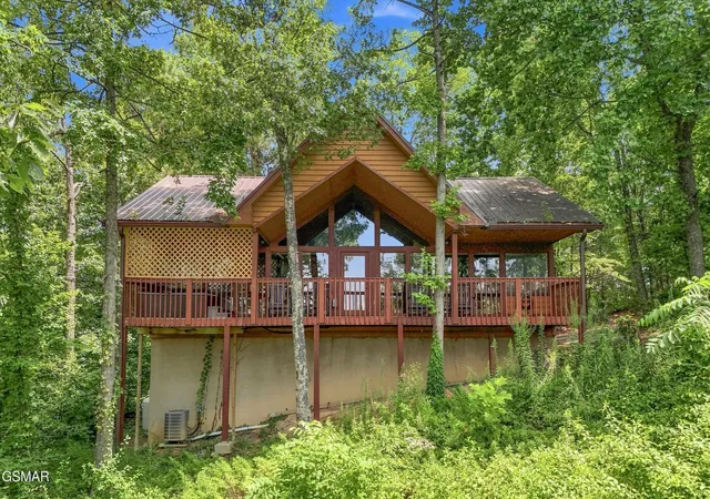 Photo 1 of Single family home for sale at 2867 Eagle Crst Way, Sevierville, TN 37876 | MLS# 3591825 | Listing updated on 2026-09-30