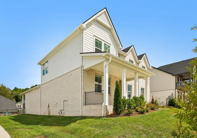 Photo 2 of Single family home for sale at 2038 Riley Park Dr, Franklin, TN 37064 | MLS# 3520443 | Listing updated on 2026-10-04