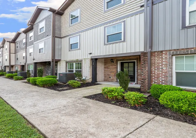 Photo 2 of Townhouse for sale at 145 Ramsden Ave, La Vergne, TN 37086 | MLS# 3527684 | Listing updated on 2026-09-11