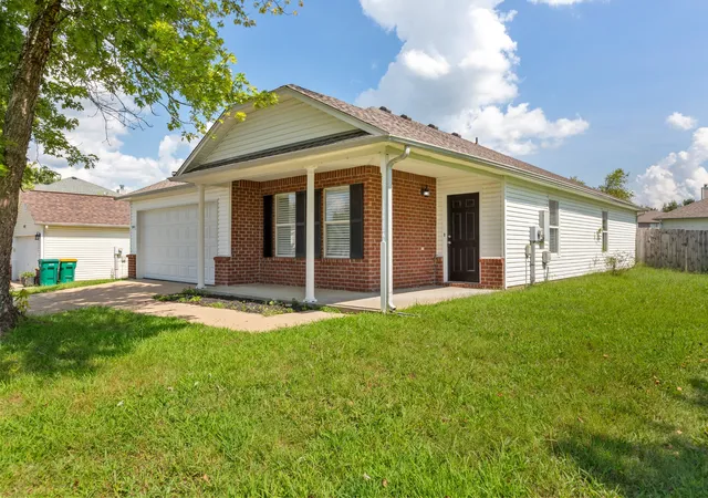 Photo 2 of Single family home for sale at 2698 New Port Royal Rd, Thompsons Station, TN 37179 | MLS# 3527663 | Listing updated on 2026-09-11