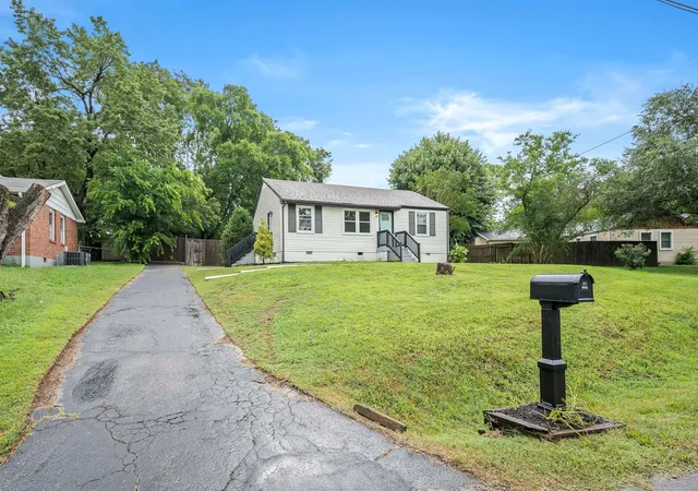 Photo 1 of Single family home for sale at 2928 Teakwood Dr, Nashville, TN 37214 | MLS# 3592021 | Listing updated on 2026-09-15