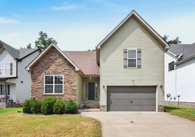 Photo 1 of Single family home for sale at 3658 Fox Tail Dr, Clarksville, TN 37040 | MLS# 3526786 | Listing updated on 2026-10-04