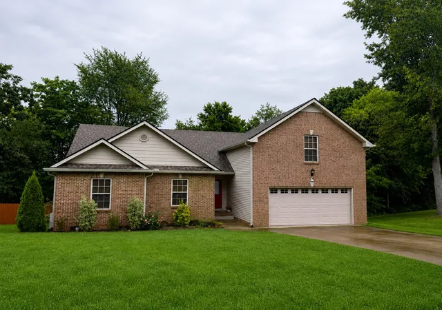 Photo 1 of Single family home for sale at 530 Glenstone Springs Dr, Clarksville, TN 37043 | MLS# 3525693 | Listing updated on 2026-09-15