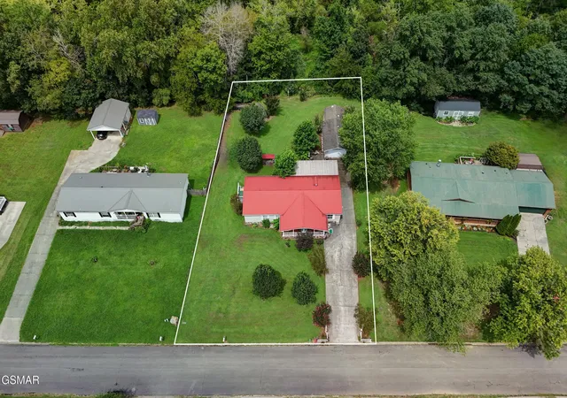 Photo 2 of Manufactured home for sale at 2025 River Meadows Dr, Sevierville, TN 37876 | MLS# 3520931 | Listing updated on 2026-10-01
