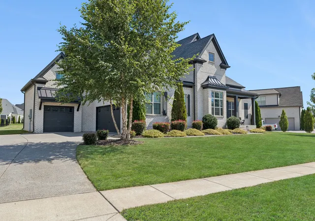 Photo 2 of Single family home for sale at 5816 Wagonvale Dr, Arrington, TN 37014 | MLS# 3527995 | Listing updated on 2026-09-24
