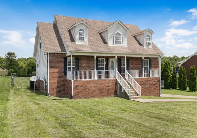 Photo 3 of Single family home for sale at 1358 Jason Cir, Ashland City, TN 37015 | MLS# 3523699 | Listing updated on 2026-09-11