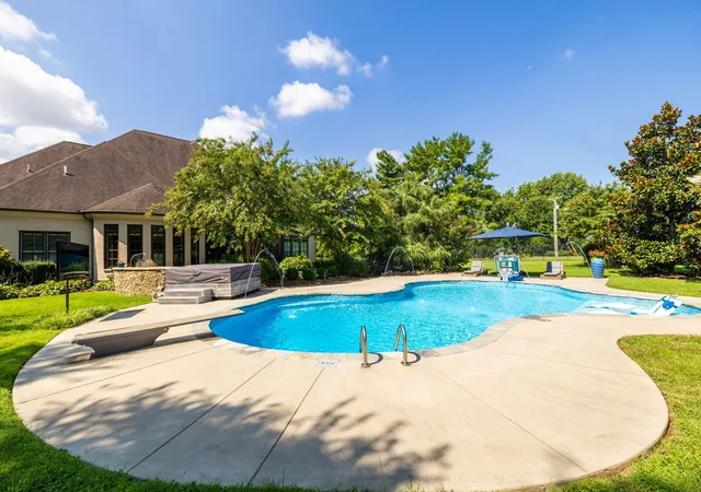 Photo 3 of Single family home for sale at 400 Ernest Rice Ln, Franklin, TN 37069 | MLS# 3529030 | Listing updated on 2026-09-13