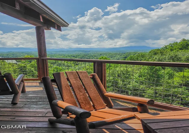 Photo 2 of Single family home for sale at 1959 Blackthorn Trail, Sevierville, TN 37876 | MLS# 3521072 | Listing updated on 2026-10-01