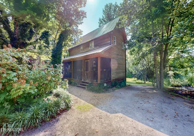Photo 3 of Single family home for sale at 135 Brewer Rd, Old Fort, TN 37362 | MLS# 3531924 | Listing updated on 2026-09-11