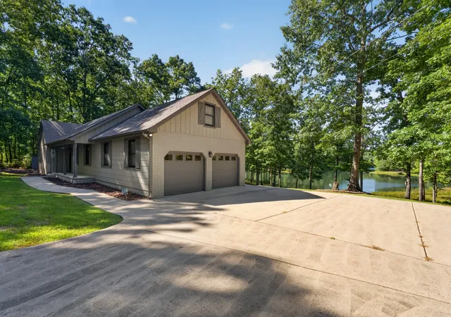 Photo 4 of Single family home for sale at 107 Chickory Ln, Monteagle, TN 37356 | MLS# 3526891 | Listing updated on 2026-09-14