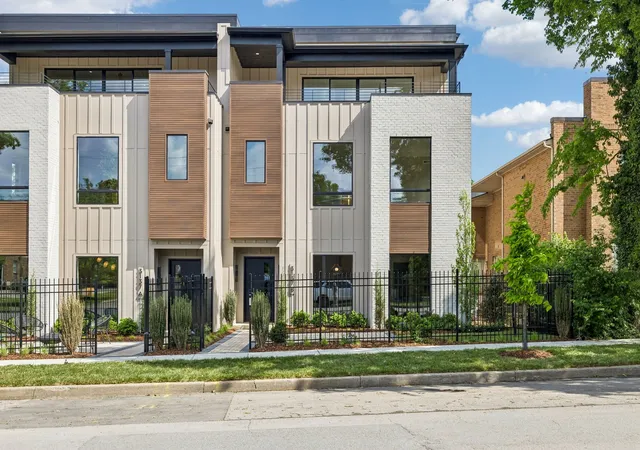 Photo 2 of Townhouse for sale at 3137b Long Blvd, Nashville, TN 37203 | MLS# 3526820 | Listing updated on 2026-09-15
