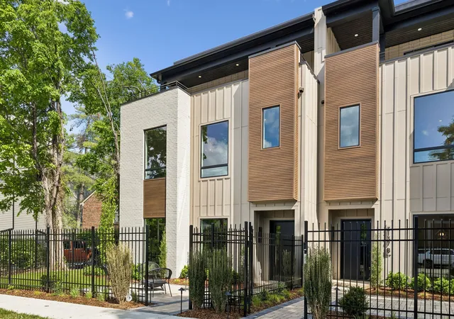 Photo 3 of Townhouse for sale at 3137a Long Blvd, Nashville, TN 37203 | MLS# 3526819 | Listing updated on 2026-09-15