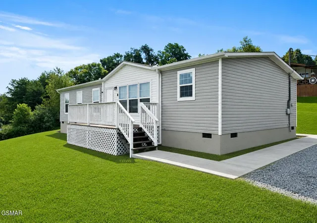 Photo 3 of Sale Pending at 2840 Loveday Pl, Kodak, TN 37764 | MLS# 3591828 | Listing updated on 2026-09-14