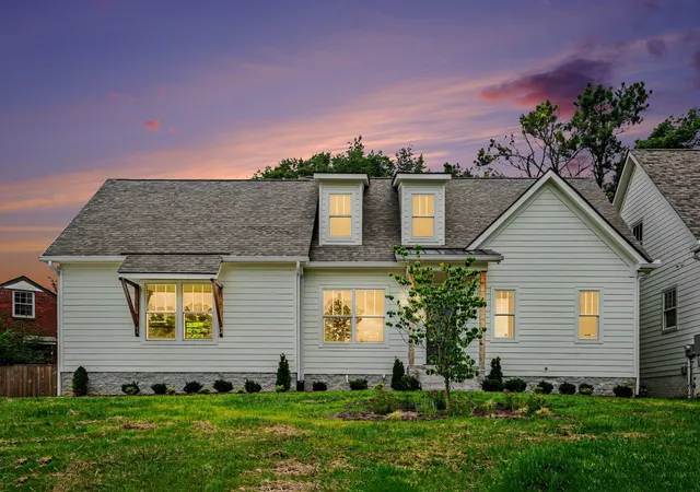 Photo 1 of Single family home for sale at 5432 Knob Rd, Nashville, TN 37209 | MLS# 3527086 | Listing updated on 2026-09-15