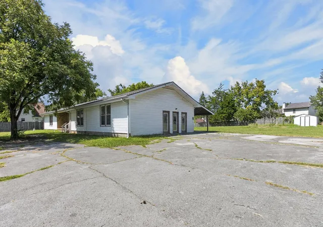 Photo 3 of Single family home for sale at 3300 Hamilton Church Rd, Antioch, TN 37013 | MLS# 3525834 | Listing updated on 2026-09-24