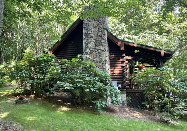Photo 3 of Single family home for sale at 438 Starr Mountain Road, Englewood, TN 37329 | MLS# 3526596 | Listing updated on 2026-10-02