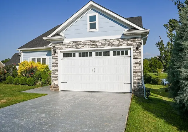 Photo 2 of Single family home for sale at 4878 Grove Park Dr Ne, Cleveland, TN 37312 | MLS# 3527047 | Listing updated on 2026-10-03