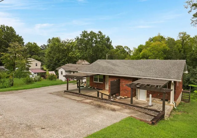Multi family home for sale at 4107 Cherryton Dr, Chattanooga, TN 37411 | MLS# 3525661