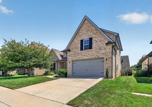 Photo 1 of Single family home for sale at 8007 June Apple Ln, Spring Hill, TN 37174 | MLS# 3526582 | Listing updated on 2026-09-12