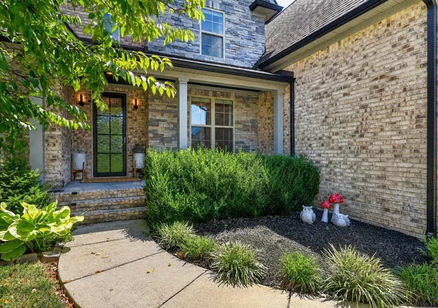 Photo 3 of Single family home for sale at 8007 June Apple Ln, Spring Hill, TN 37174 | MLS# 3526582 | Listing updated on 2026-09-12