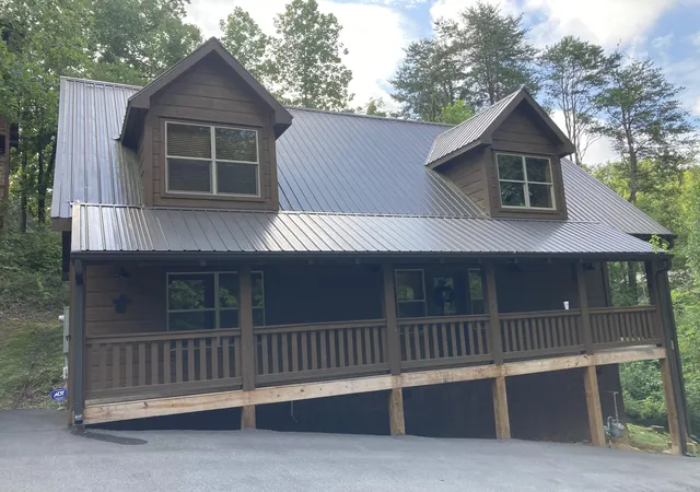 Photo 1 of Single family home for sale at 2809 Barefoot Pass Way, Pigeon Forge, TN 37863 | MLS# 3544740 | Listing updated on 2026-09-14