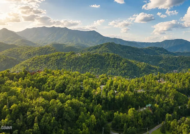 Photo 2 of Single family home for sale at 807 Great Smoky Way, Gatlinburg, TN 37738 | MLS# 3525964 | Listing updated on 2026-10-06