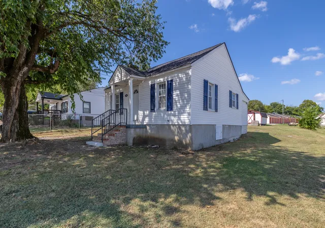 Photo 4 of Single family home for sale at 418 Heil Quaker Ave, Lewisburg, TN 37091 | MLS# 3530689 | Listing updated on 2026-10-07