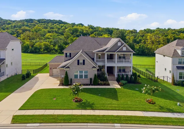 Single family home for sale at 3170 Chase Point Dr, Franklin, TN 37067 | MLS# 3528827