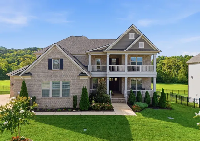 Photo 1 of Single family home for sale at 3170 Chase Point Dr, Franklin, TN 37067 | MLS# 3528827 | Listing updated on 2026-09-21