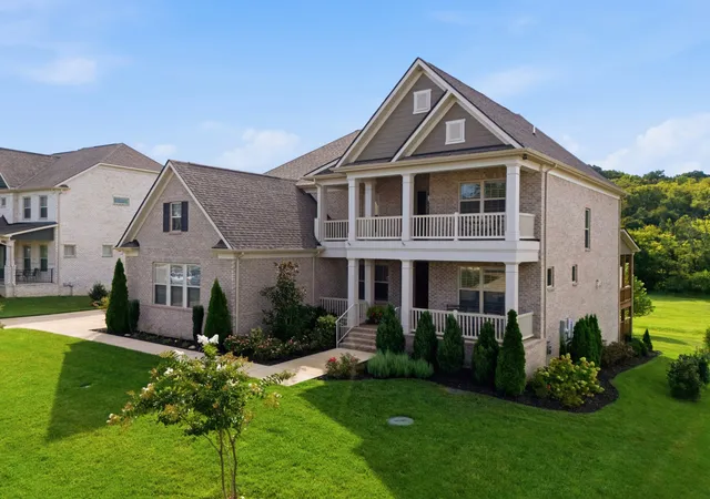 Photo 2 of Single family home for sale at 3170 Chase Point Dr, Franklin, TN 37067 | MLS# 3528827 | Listing updated on 2026-09-21