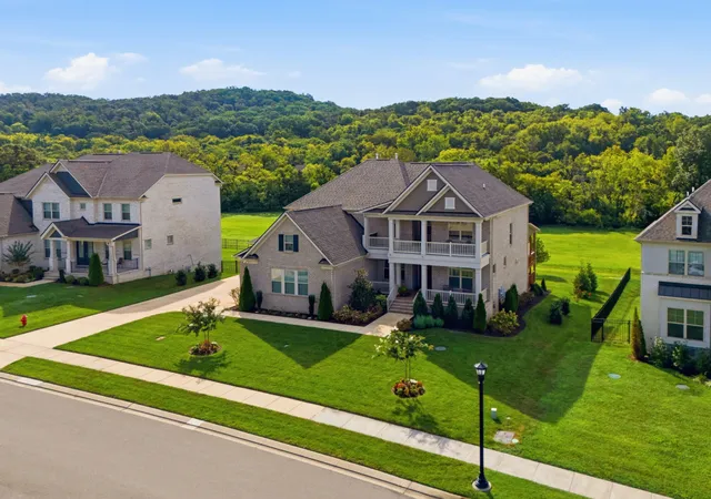 Photo 4 of Single family home for sale at 3170 Chase Point Dr, Franklin, TN 37067 | MLS# 3528827 | Listing updated on 2026-09-21