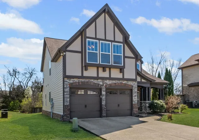 Photo 2 of Single family home for sale at 602 Pemberton Ct, Mount Juliet, TN 37122 | MLS# 3540330 | Listing updated on 2026-09-15