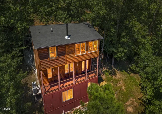 Photo 1 of Single family home for sale at 3307 Chinquapin Dr, Sevierville, TN 37876 | MLS# 3526496 | Listing updated on 2026-10-30