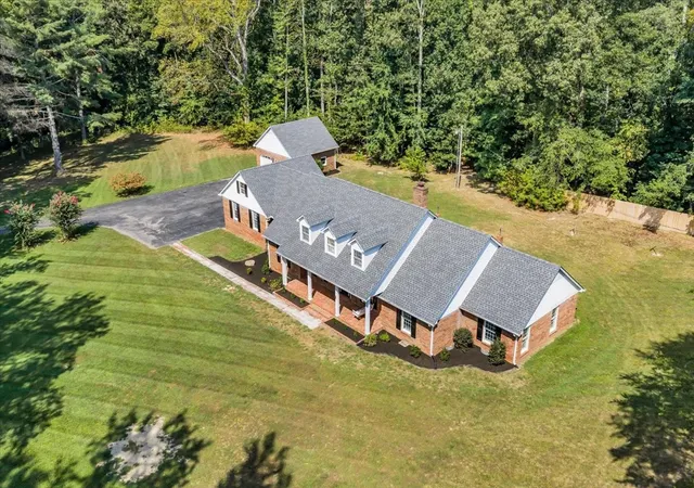 Photo 1 of Single family home for sale at 416 Powers Rd, Manchester, TN 37355 | MLS# 3543052 | Listing updated on 2026-09-14