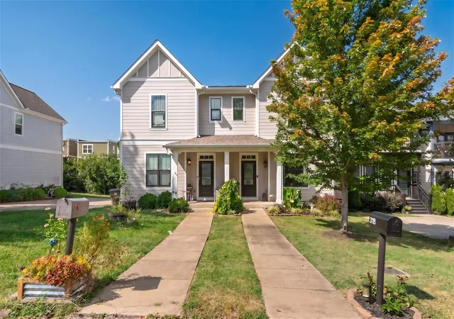 Photo 1 of Townhouse for sale at 311b Prince Ave, Nashville, TN 37207 | MLS# 3527125 | Listing updated on 2026-09-12