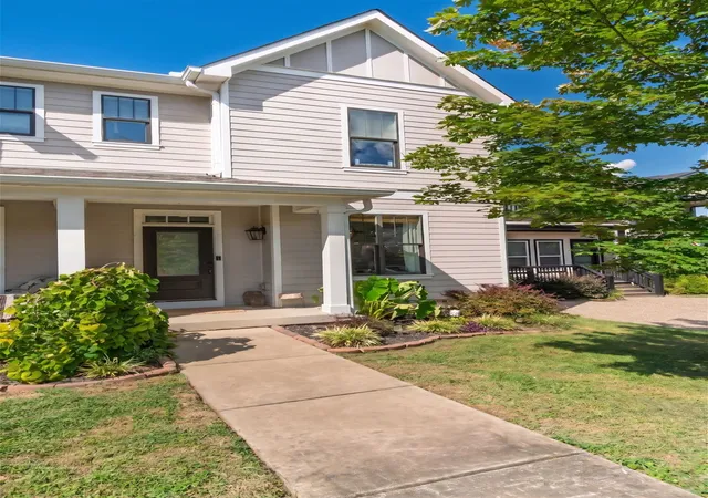 Photo 2 of Townhouse for sale at 311b Prince Ave, Nashville, TN 37207 | MLS# 3527125 | Listing updated on 2026-09-12