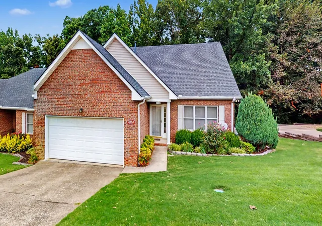 Photo 1 of Single family home for sale at 302a Paris Harbor Dr #A, Paris, TN 38242 | MLS# 3528706 | Listing updated on 2026-09-12