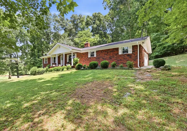 Photo 2 of Single family home for sale at 213 Dunn Farm Rd Se, Cleveland, TN 37323 | MLS# 3528353 | Listing updated on 2026-10-06