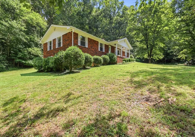 Photo 3 of Single family home for sale at 213 Dunn Farm Rd Se, Cleveland, TN 37323 | MLS# 3528353 | Listing updated on 2026-10-06