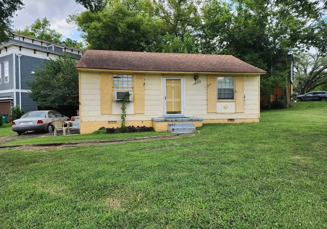 Photo 3 of Single family home for sale at 1435 Electric Ave, Nashville, TN 37206 | MLS# 3526890 | Listing updated on 2026-10-09