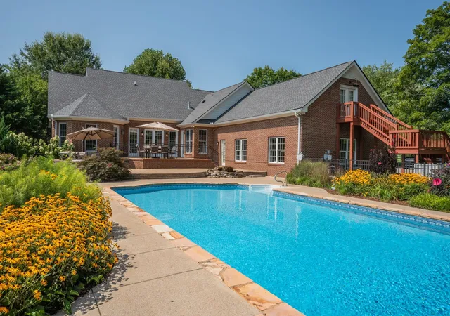 Photo 2 of Single family home for sale at 1924 Evergreen Rd, Thompsons Station, TN 37179 | MLS# 3527337 | Listing updated on 2026-10-20