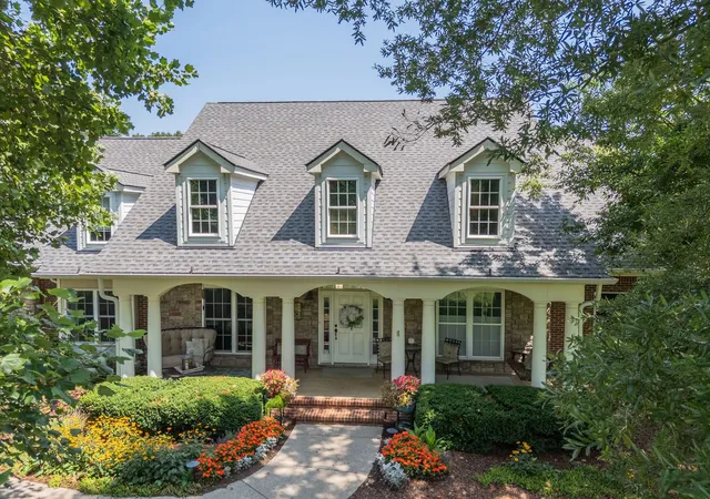 Photo 4 of Single family home for sale at 1924 Evergreen Rd, Thompsons Station, TN 37179 | MLS# 3527337 | Listing updated on 2026-10-20