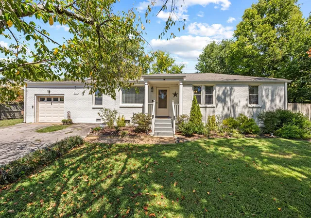 Photo 1 of Single family home for sale at 3118 Lake Park Dr, Nashville, TN 37211 | MLS# 3527315 | Listing updated on 2026-09-30