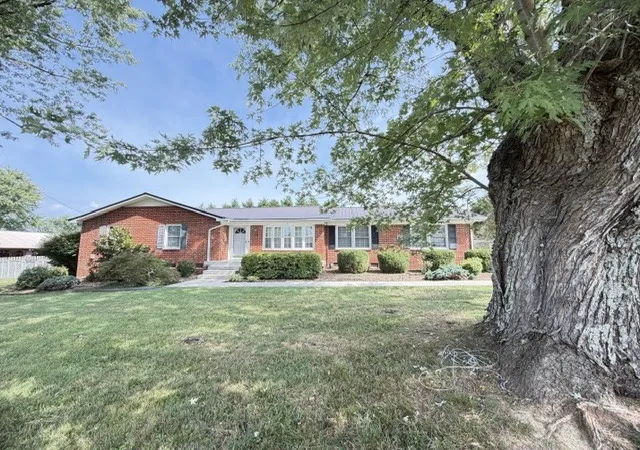 Photo 2 of Single family home for sale at 310 Woodland Dr, Decherd, TN 37324 | MLS# 3527078 | Listing updated on 2026-09-15