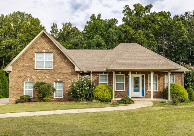 Photo 1 of Single family home for sale at 1364 Eastland Dr, Ashland City, TN 37015 | MLS# 3529087 | Listing updated on 2026-09-13