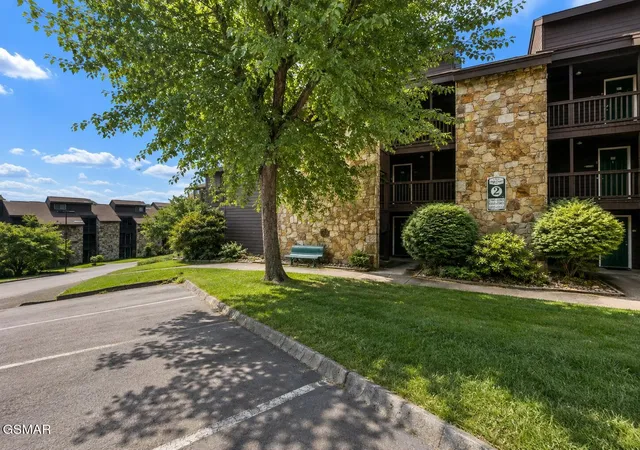 Condo for sale at 1380 Ski View Dr #2103, Gatlinburg, TN 37738 | MLS# 3591836