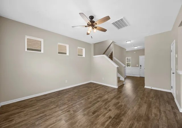 Photo 3 of Single family home for sale at 525 Burchell Ln, Columbia, TN 38401 | MLS# 3527241 | Listing updated on 2026-10-27