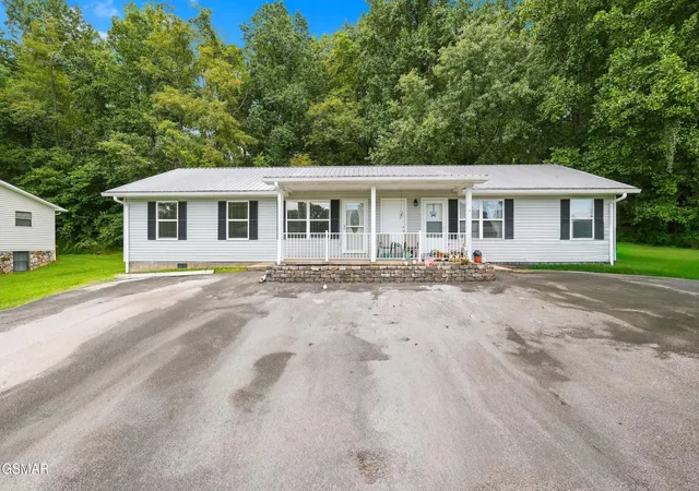 Photo 1 of Single family home for sale at 377 Bandy Road, Greeneville, TN 37743 | MLS# 3527247 | Listing updated on 2026-09-28